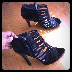 Gorgeous 3 inch heels from Nine West.